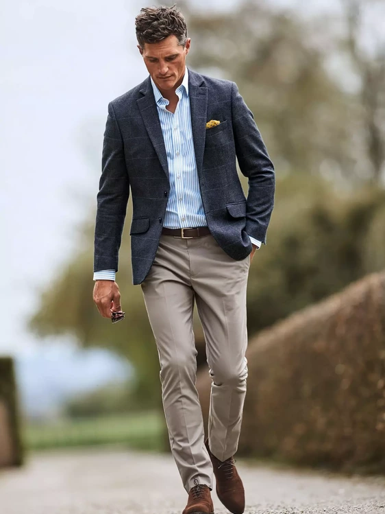 Muž v Business casual dress kód štýle | Zdroj: https://pin.it/2znkEiM
